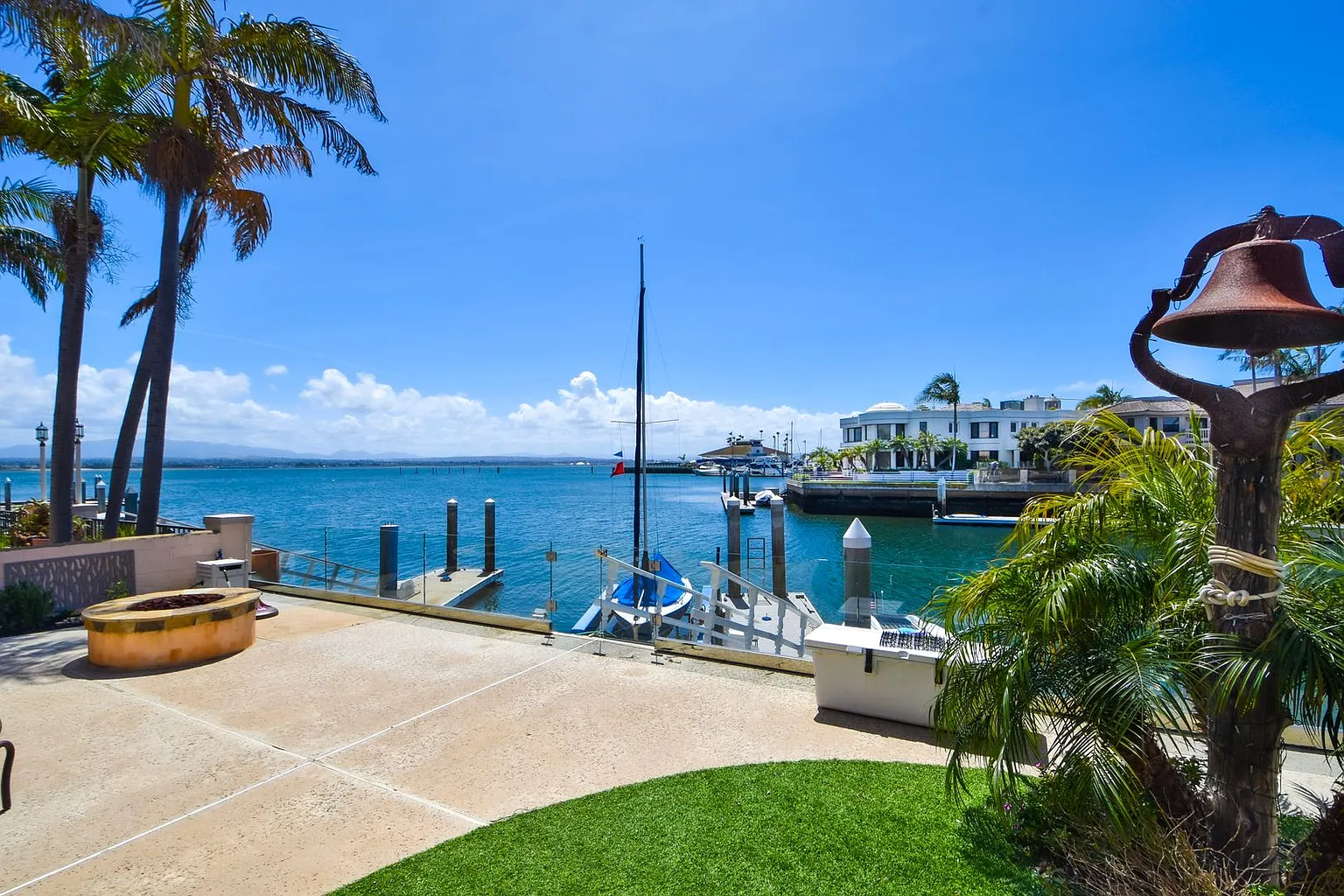 Dock View